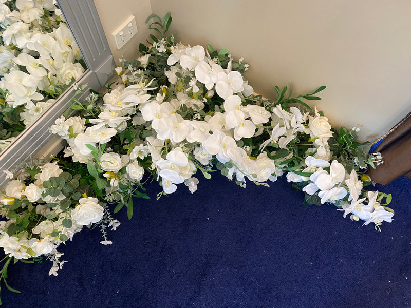 Floral Arbour Corner - White