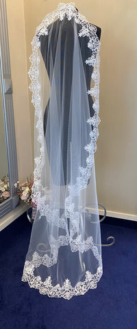 Lace Edge Veil
