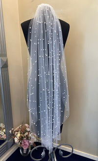 Pearl Veil Streamer