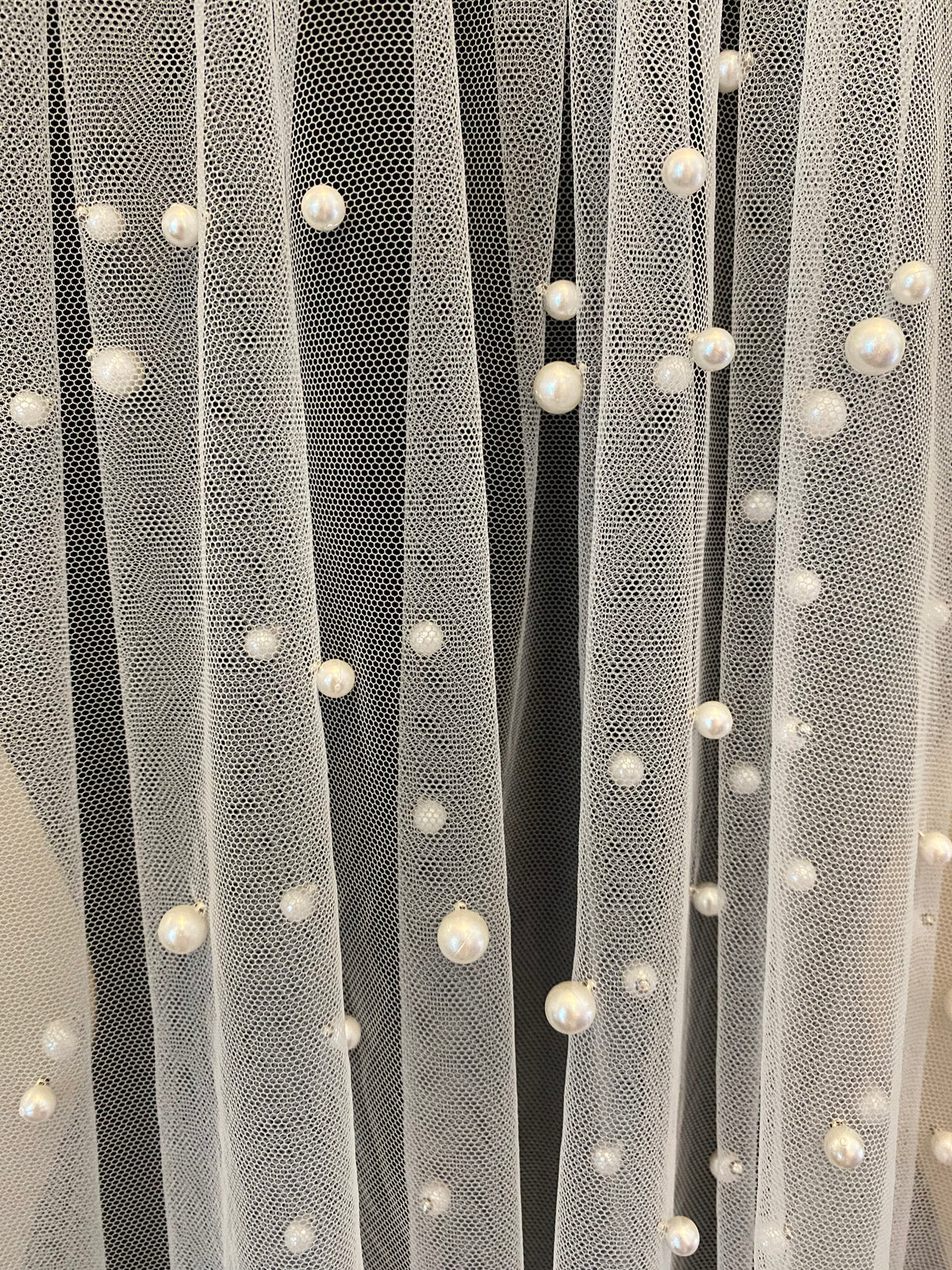 Pearl Veil Streamer