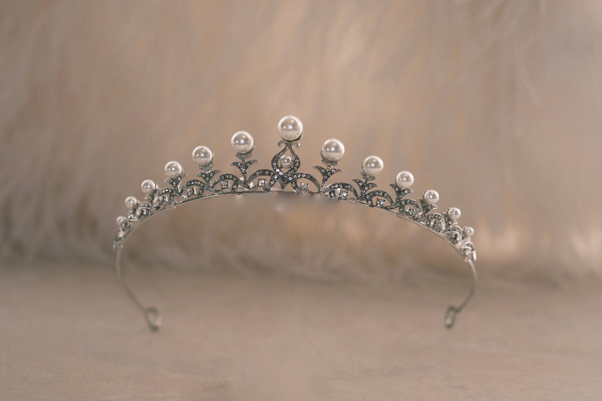 Alana Tiara -Accessories - bridal jewellery -jewellery -- Melanie Jayne