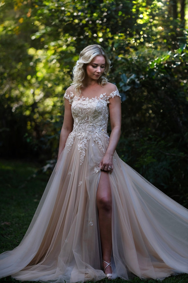 Bella -Bridal Gown - Bella -Bridal -Classic- Melanie Jayne