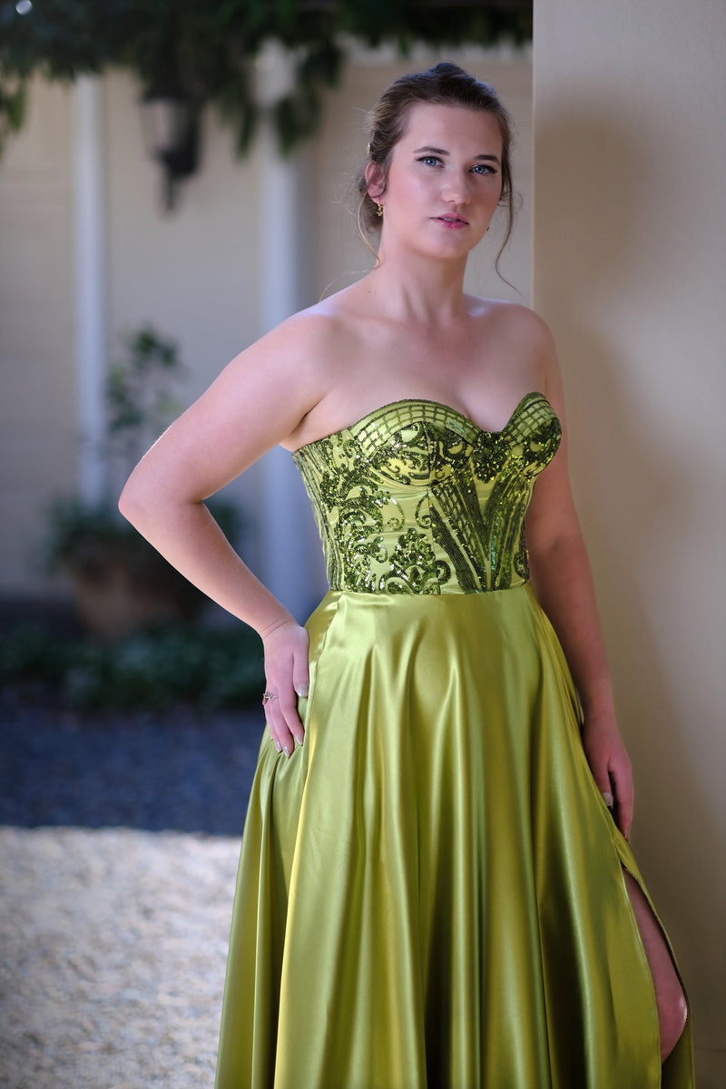Mia Peridot Formal Dress -Bridesmaids & Formal - bridesmaids -formal -mia- Melanie Jayne